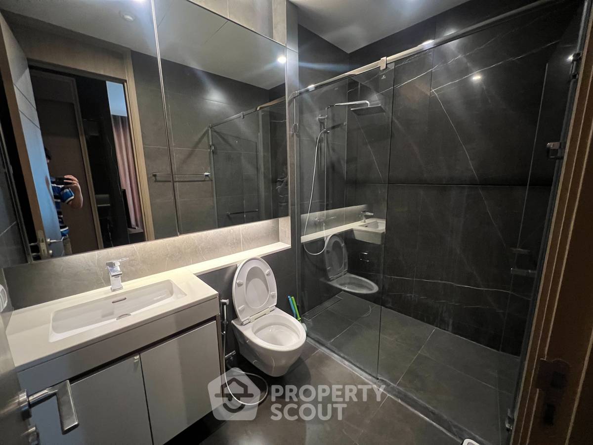 picture 2-BR Condo at The Esse At Singha Complex near MRT Phetchaburi (ID 2257231) - 2/18