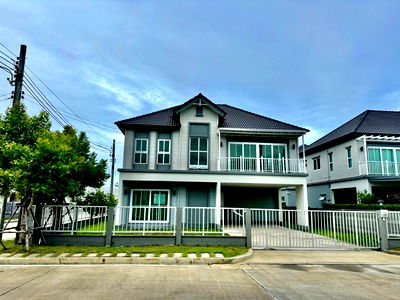 Houses for rent Chakri Naruebodindra Medical Institute : House for rent Grand Sivarom Sukhumvit Bang Pu, ready to move in. If interested, contact Line @goodmanpro or call 0999029192.