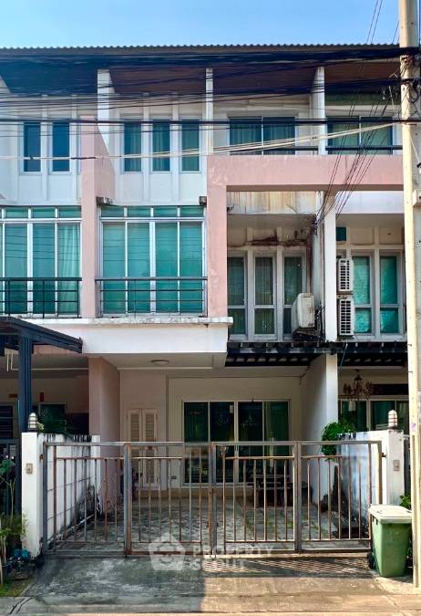 picture 3-BR Townhouse in Bang Talat (ID 2046089) - 1/6