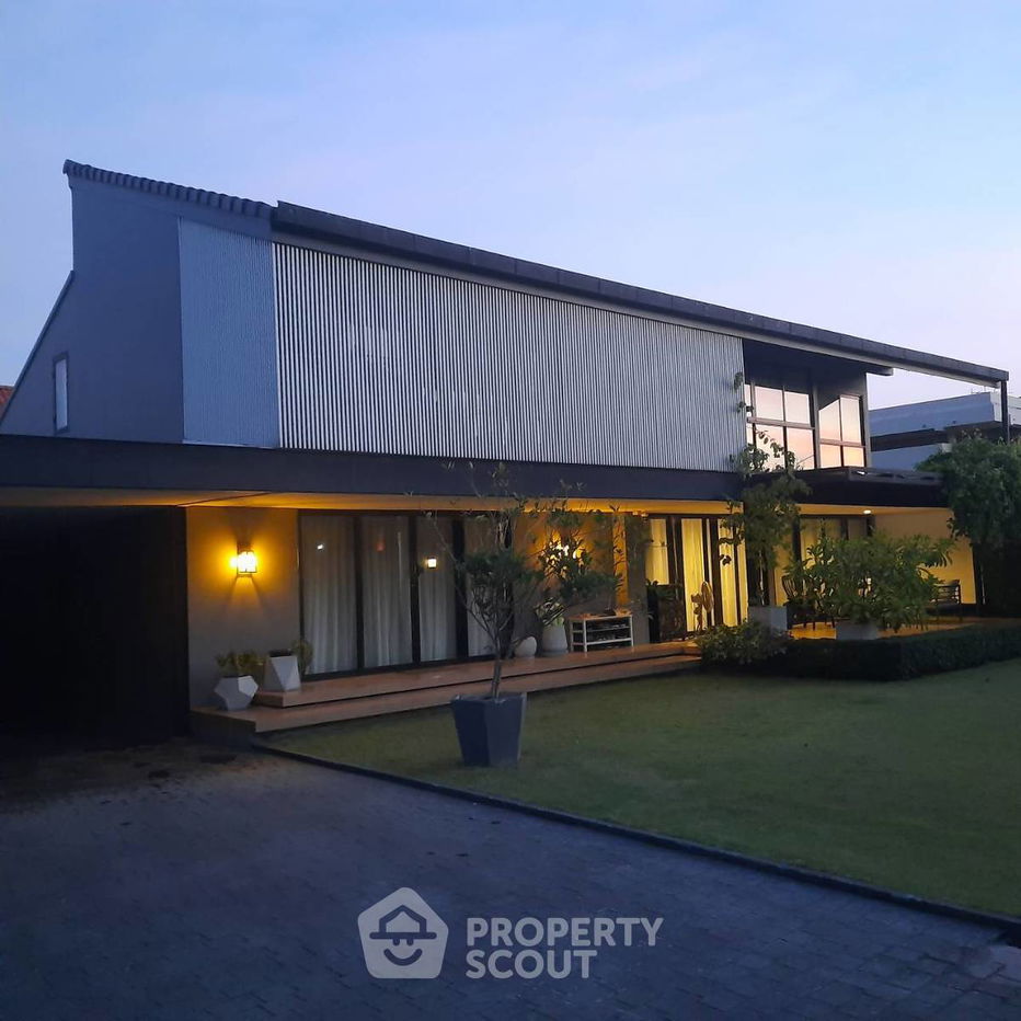 picture 4-BR House in Prawet (ID 1904231) - 1/22