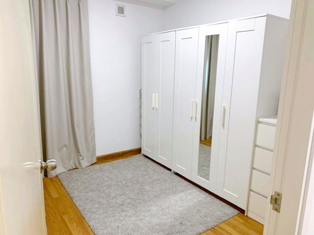 picture Market 345 1.1km. Lotus WatPhraiFa 3.8km. Pakkret Hospital 2 2.7 km. For rent 2-story townhouse corn - 7/8