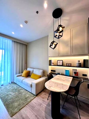 Condos for rent :  RHYTHM EKKAMAI            ESTATE 