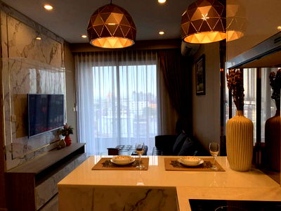 ขายคอนโด : ขาย คอนโด Ideo Mobi Sukhumvit 66 (ไอดีโอ โมบิ สุขุมวิท 66) 52 ตรม. 2 นอน 1 น้ำ ชั้น 9 วิวเมือง จอดรถได้ 1 คัน