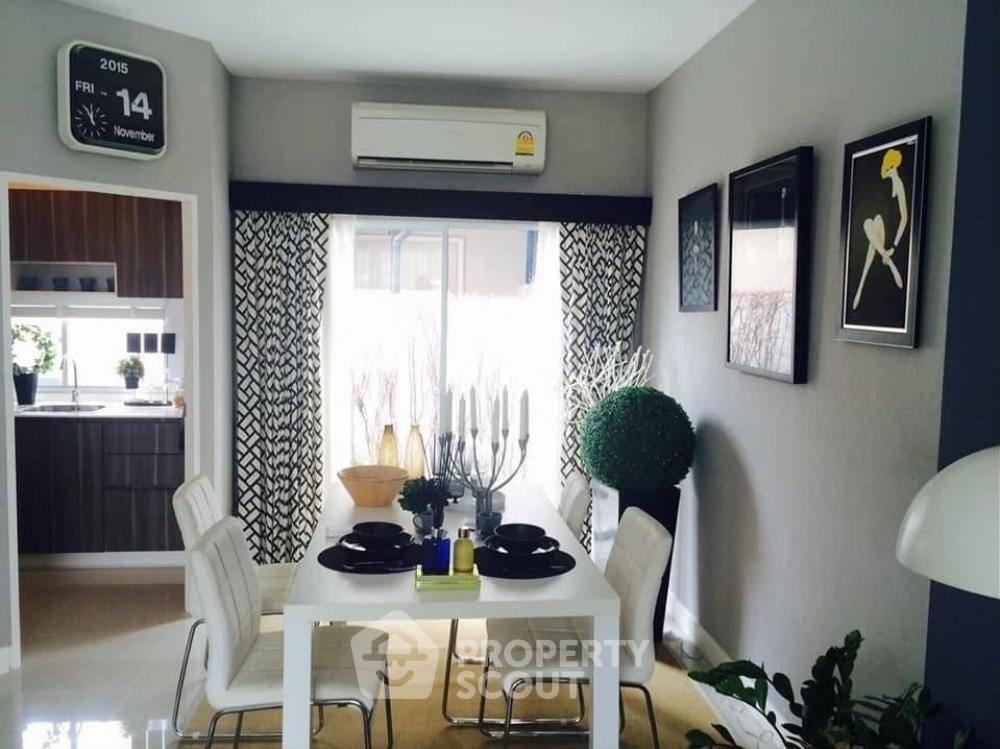 picture 3-BR Townhouse in Talat Bang Khen (ID 1966862) - 6/12