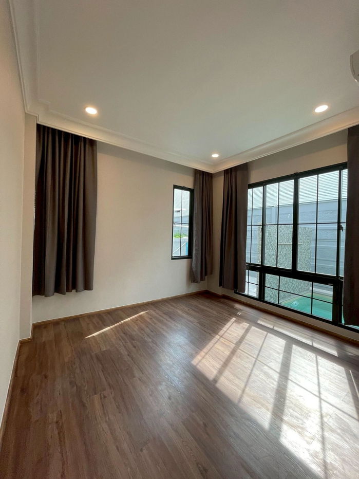 picture PK003  Luxury Pool Villa for Sale - The Palazzo Pinklao - 7/11