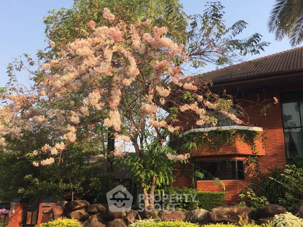 picture 3-BR House in Bang Chan (ID 1756989) - 2/10