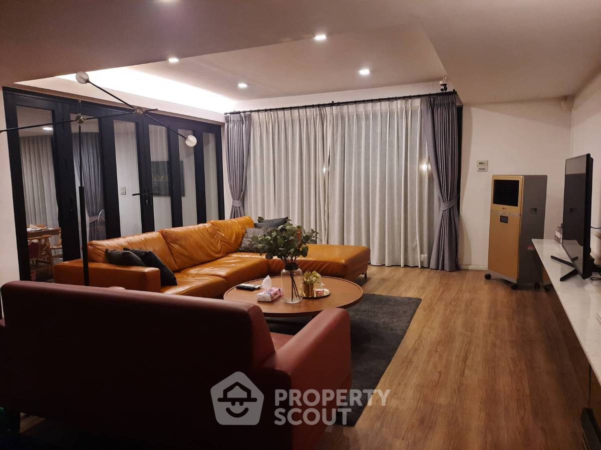 picture 4-BR House in Prawet (ID 1904231) - 3/22