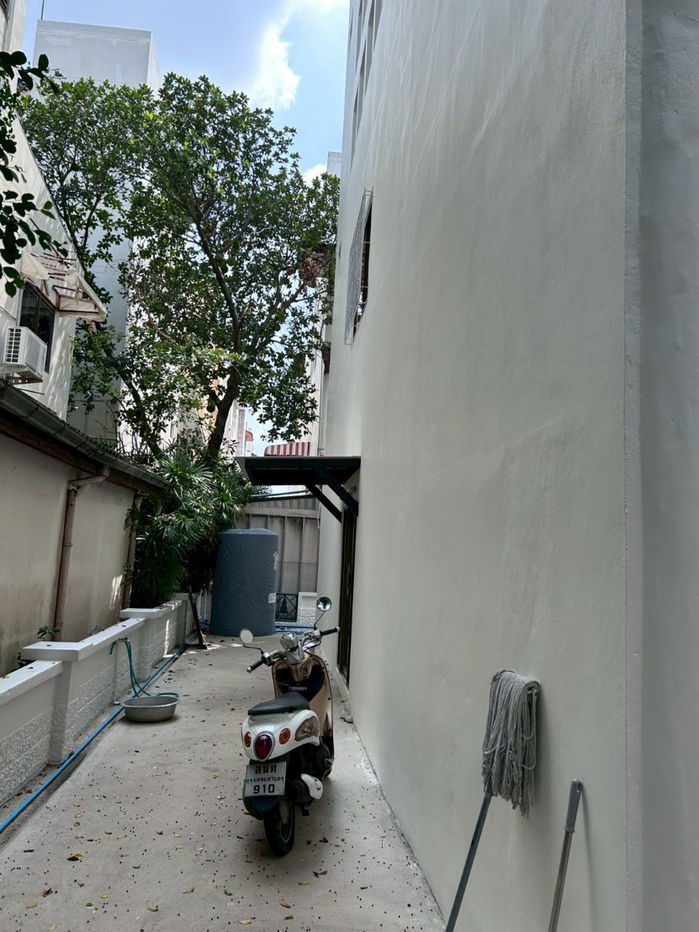 picture Home Office in the middle of Town in Town for RENT/ 办公别墅出租 - 16/35