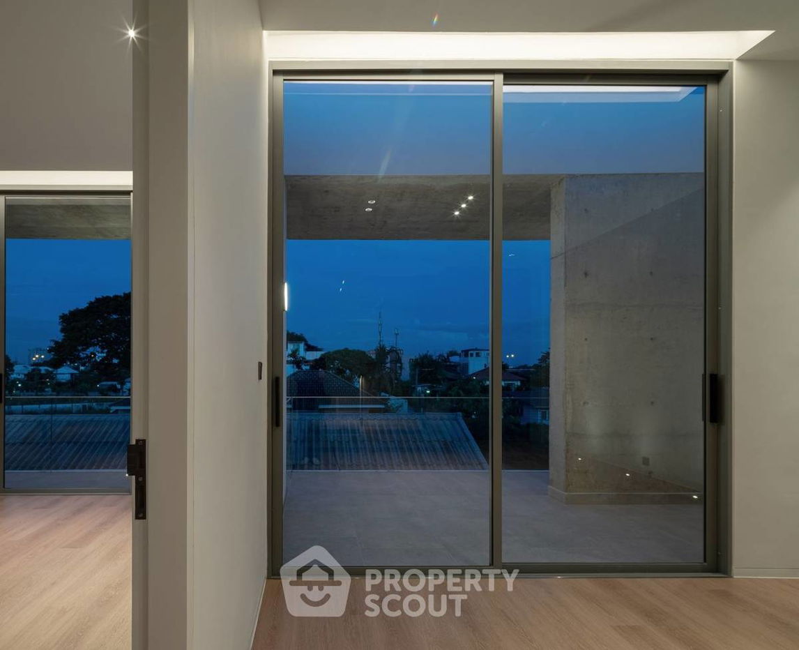 picture 4-BR House near ARL Ramkhamhaeng (ID 2094573) - 14/19