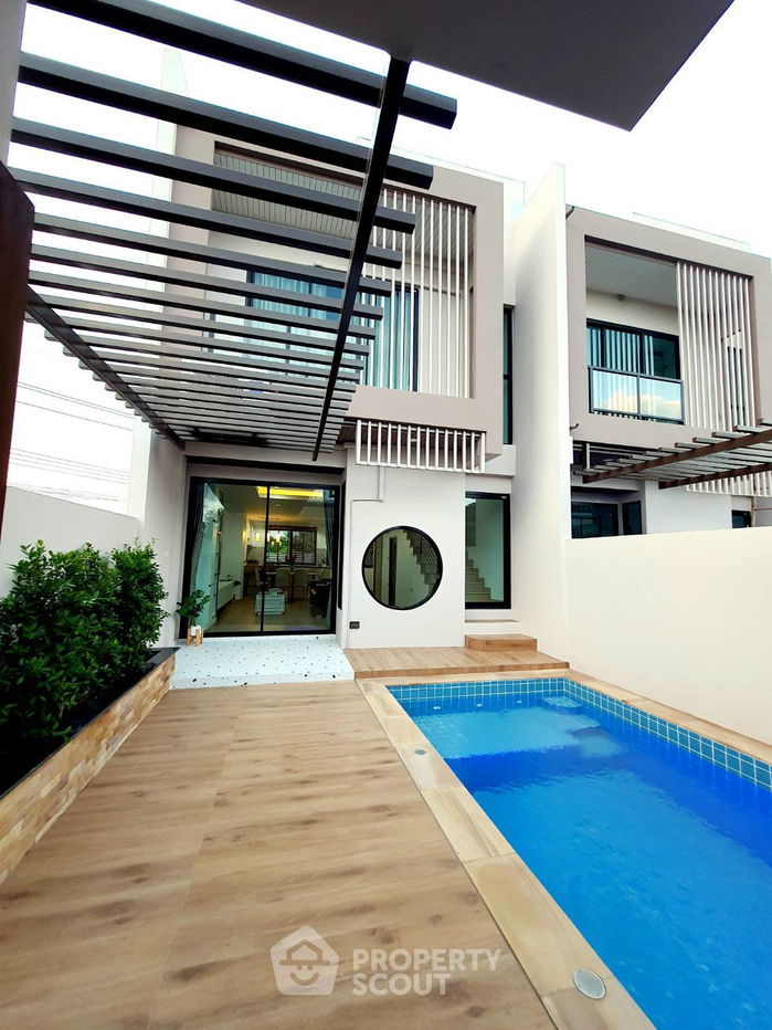 รูป ทาวน์เฮาท์ 3-ห้องนอน ใกล้ สวนนงนุช (ID 1543711) - รูปที่ 8/11