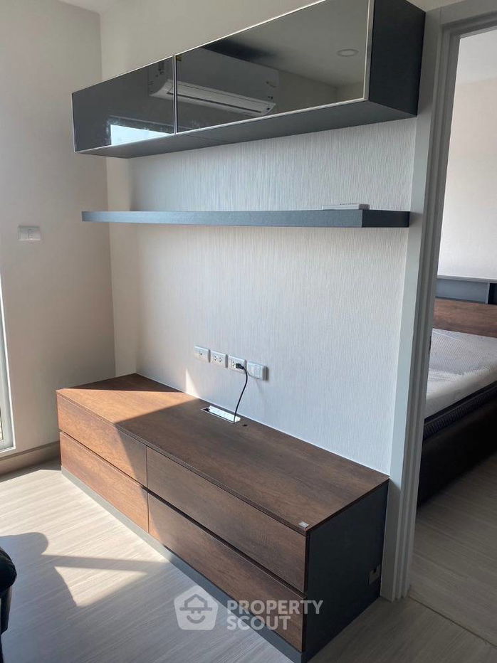 picture 2-BR Condo at Supalai Park Yaekfaichai Station near MRT Fai Chai (ID 1429082) - 8/14