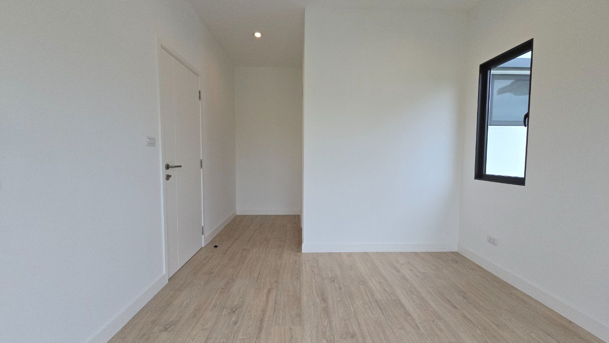 picture Rare Opportunity! Luxury Corner House with Douvle Volume hall 6.5m next to Green Park | Saransiri Serivaree 2 - 28/31
