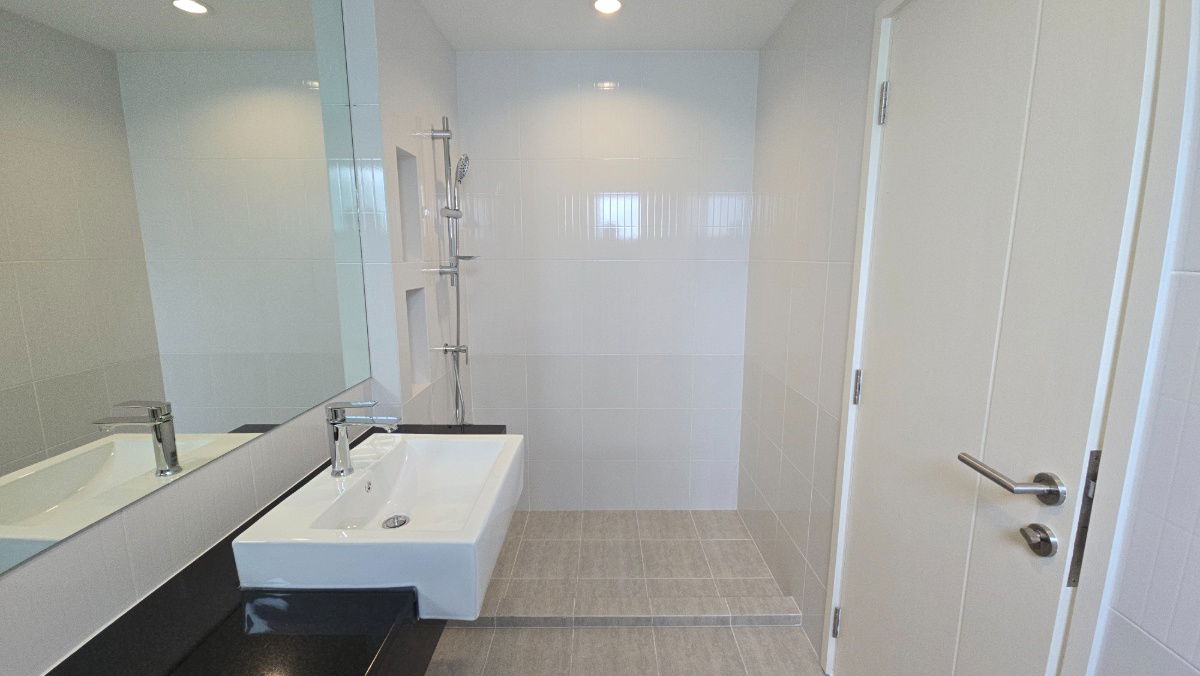 picture Specious & Elegant Home with 6.5m Double Volume next to Central Gargen, 7.99 MB - 17/33