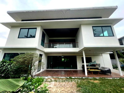 Houses for sale Sripatum University : 4-BR House in Lat Phrao (ID 1351742)