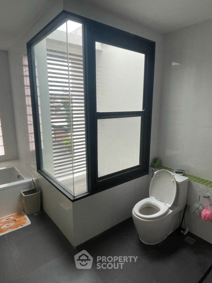 รูป บ้าน 4-ห้องนอน ใน ลาดพร้าว (ID 1351742) - รูปที่ 13/49