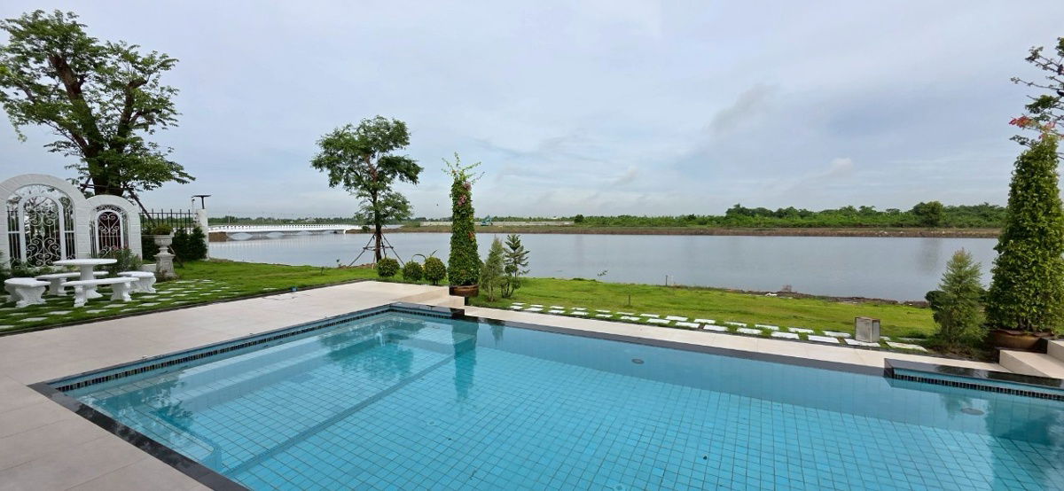 รูป บ้านหรูพลูวิลลา ริมทะเลสาบ lake view poll villa - รูปที่ 12/48