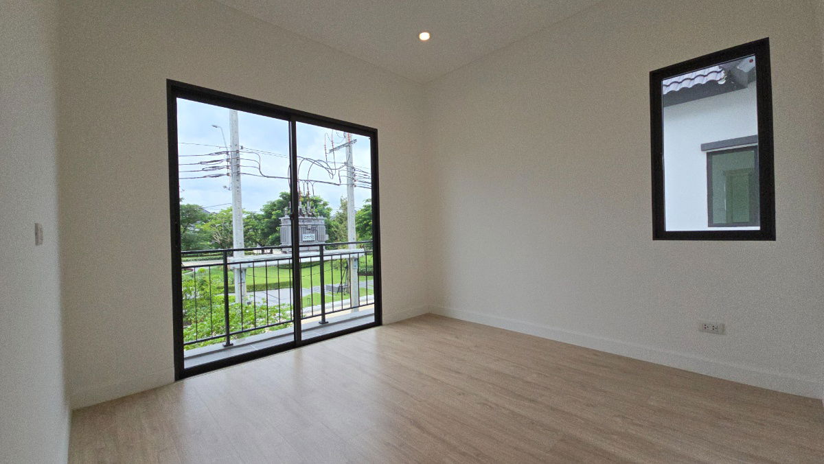 picture Exclusive Living! Corner House with Double Volume 6.5m next to Club House & Garden View - 26/31