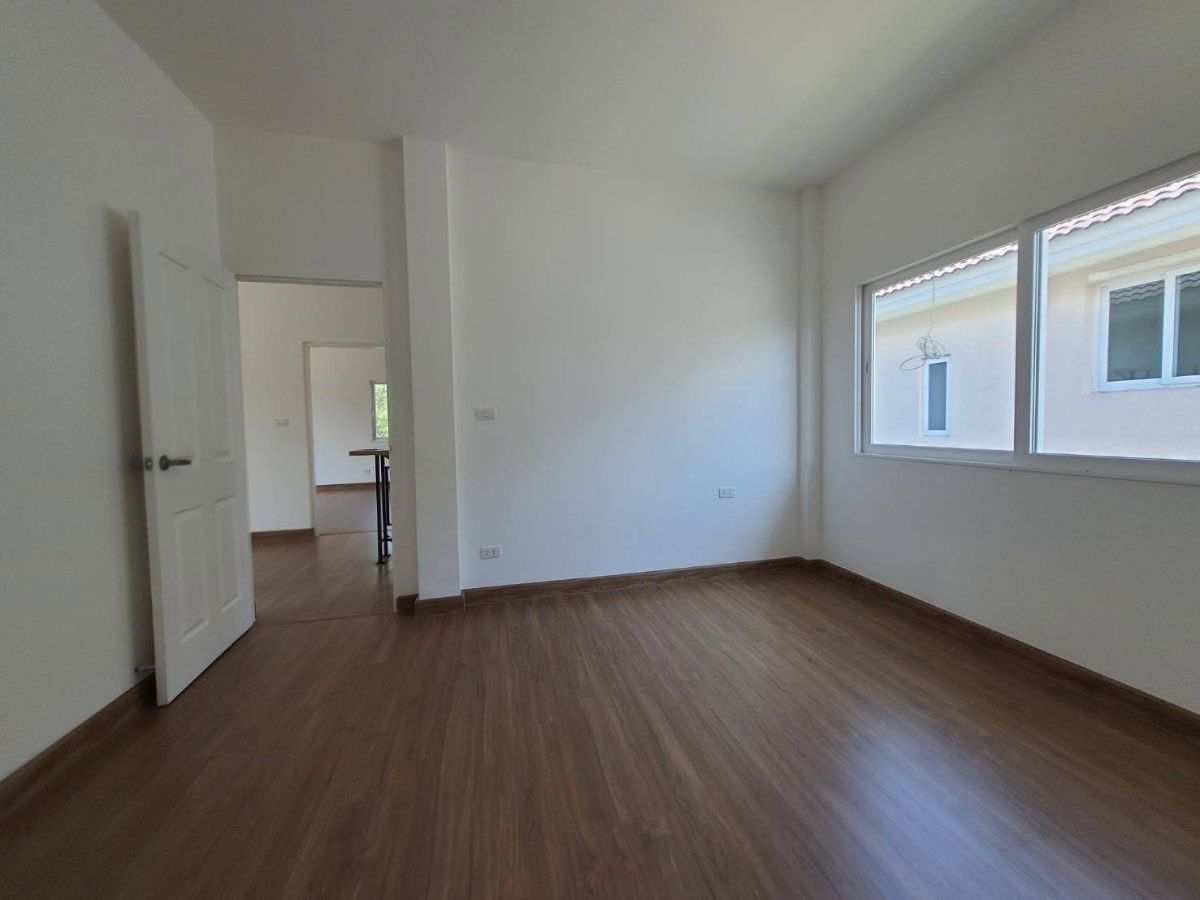 picture For Rent: 2-Storey Detached House in Grandio Ramintra–Outer Ring Road Village  - 4/12