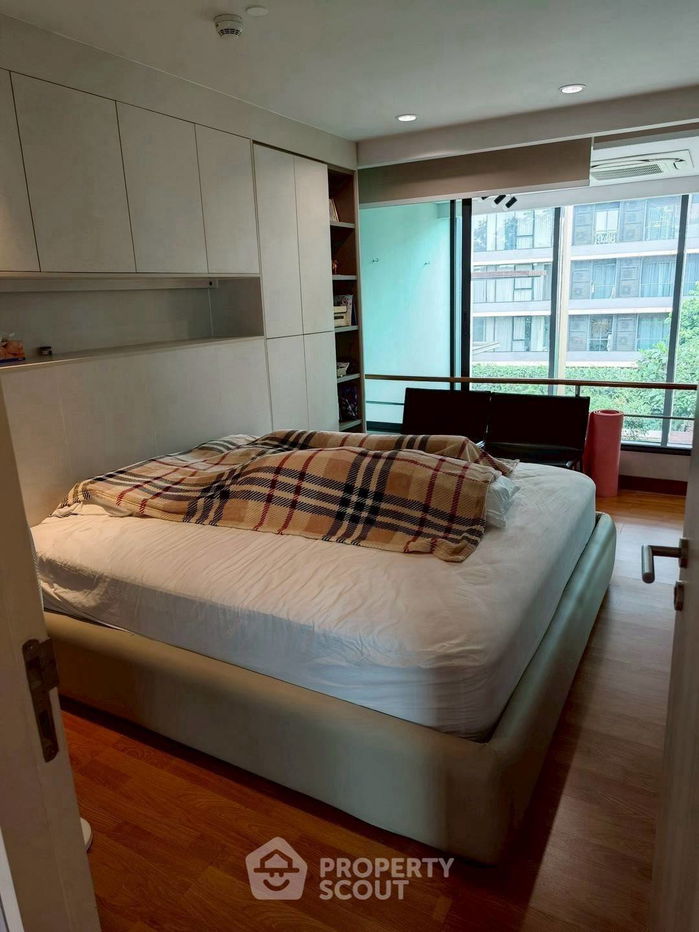 picture 3-BR Condo at The Lumpini 24 near BTS Phrom Phong (ID 2258134) - 10/14