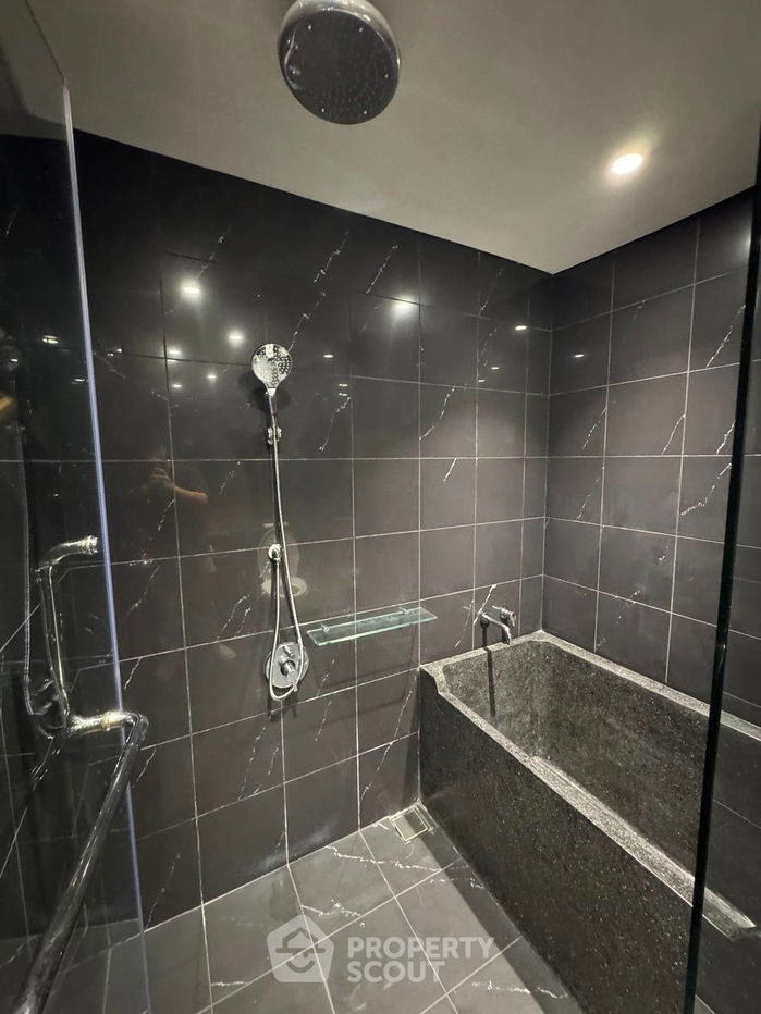 picture 2-BR Condo at Siamese Gioia near MRT Phetchaburi (ID 2258711) - 5/8
