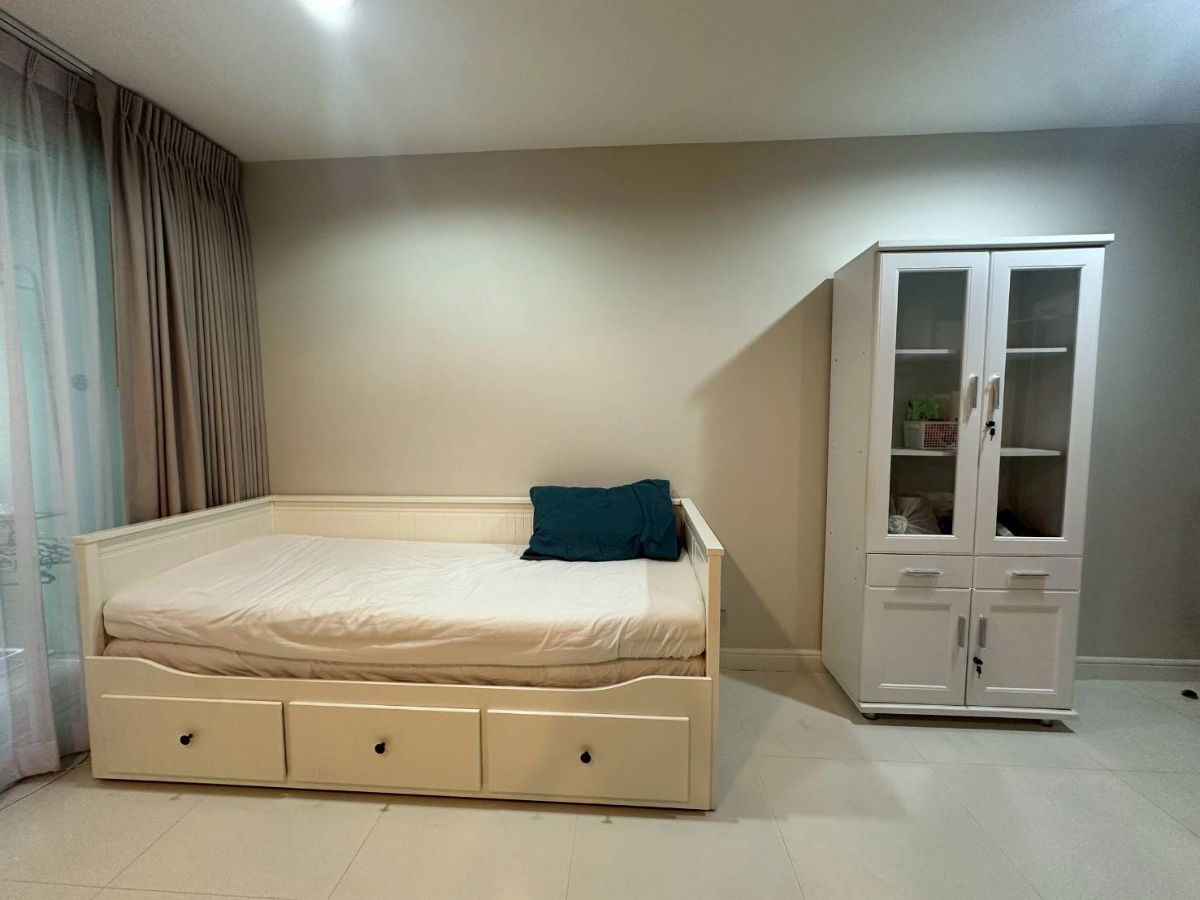 รูป ให้เช่าคอนโด เดอะ เครสท์ สุขุมวิท 24 อาคาร 1 ชั้น 4  1 ห้องนอน 1 ห้องนั่งเล่น 1ห้องน้ำ ขนาด 46ตรม. ใกล้ห้างเอ็มโพเรียม/BTS พร้อมพงษ์ โทร.0646393092 - รูปที่ 4/14