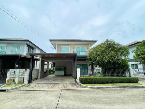 Centro Suksawat Rama 3 for sale, large detached house on a 57 sq m., fully furnished, near Suksawat Expressway and the Industrial Ring Road.