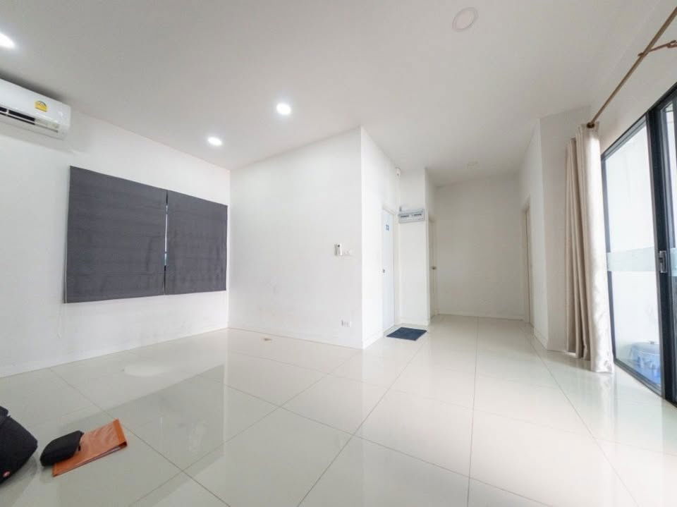 picture UK06-082 🏡 Single house for rent, Manirin M-Village, Bueng Rai 1 - Sriracha 💸 Rental price: 20,000 baht/month  - 13/16