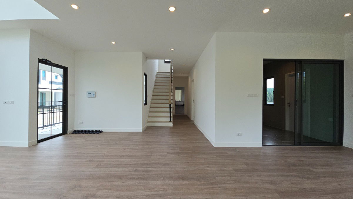 picture Rare Opportunity! Luxury Corner House with Douvle Volume hall 6.5m next to Green Park | Saransiri Serivaree 2 - 12/31
