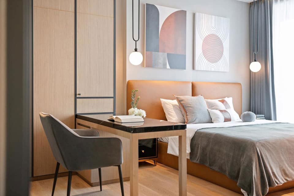 รูป ✅ ✅ BEATNIQ Sukhumvit 32 , Super Luxury 1 ห้องนอน ตกแต่งครบ พร้อมเข้าอยู่ ติดต่อไลน์ @bktasset หรือโทร 095-325-8928 - รูปที่ 3/11