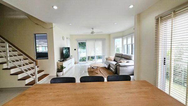 picture FOR RENT CHAIYAPHRUEK - PINKLAO - SATHORN / 3 bedrooms 3 bathrooms / 53 Sqw. 165 Sqm. **37,000** CLOSE TO DENLA RAMA 5 SCHOOL - 5/13