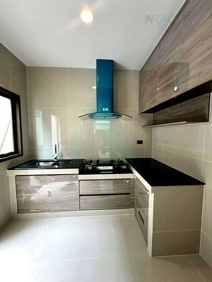 Houses for rent : 🔺 For Rent 2-story House BURASIRI KRUNGTHEPKREETHA 4 bedroom 4 bathroom