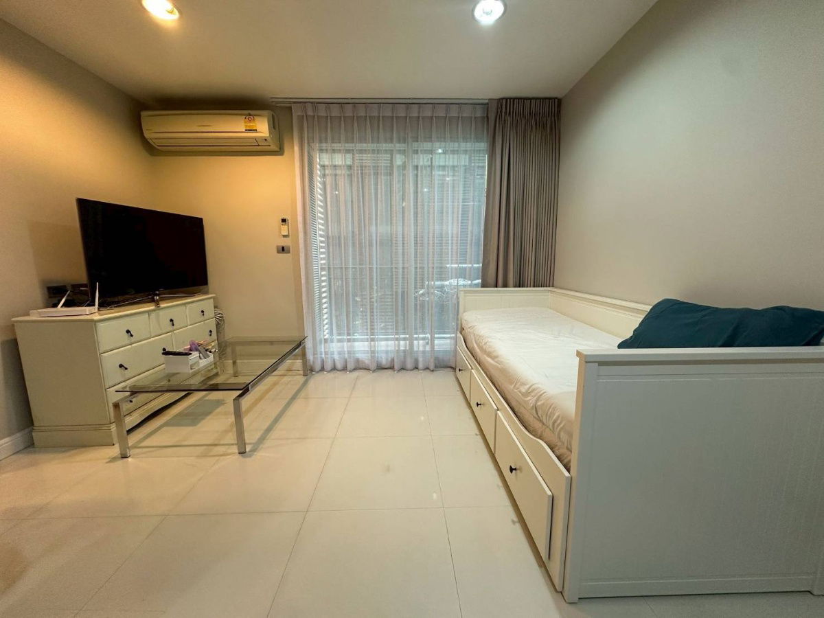 รูป ให้เช่าคอนโด เดอะ เครสท์ สุขุมวิท 24 อาคาร 1 ชั้น 4  1 ห้องนอน 1 ห้องนั่งเล่น 1ห้องน้ำ ขนาด 46ตรม. ใกล้ห้างเอ็มโพเรียม/BTS พร้อมพงษ์ โทร.0646393092 - รูปที่ 2/14