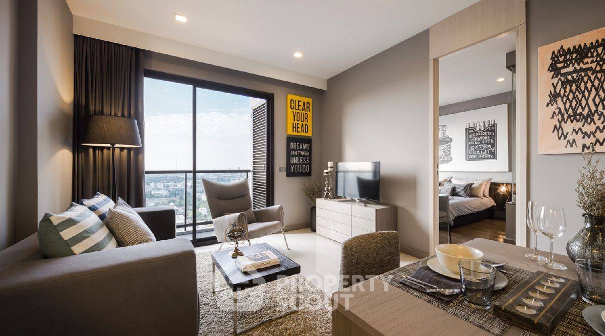 picture 3-BR Condo at M Phayathai near BTS Victory Monument (ID 2257083) - 1/5