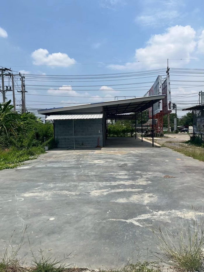picture For rent: land with a building for business. Prime location on the main road 346, directly opposite the entrance to the Pathum Thani Transport Office. - 4/7