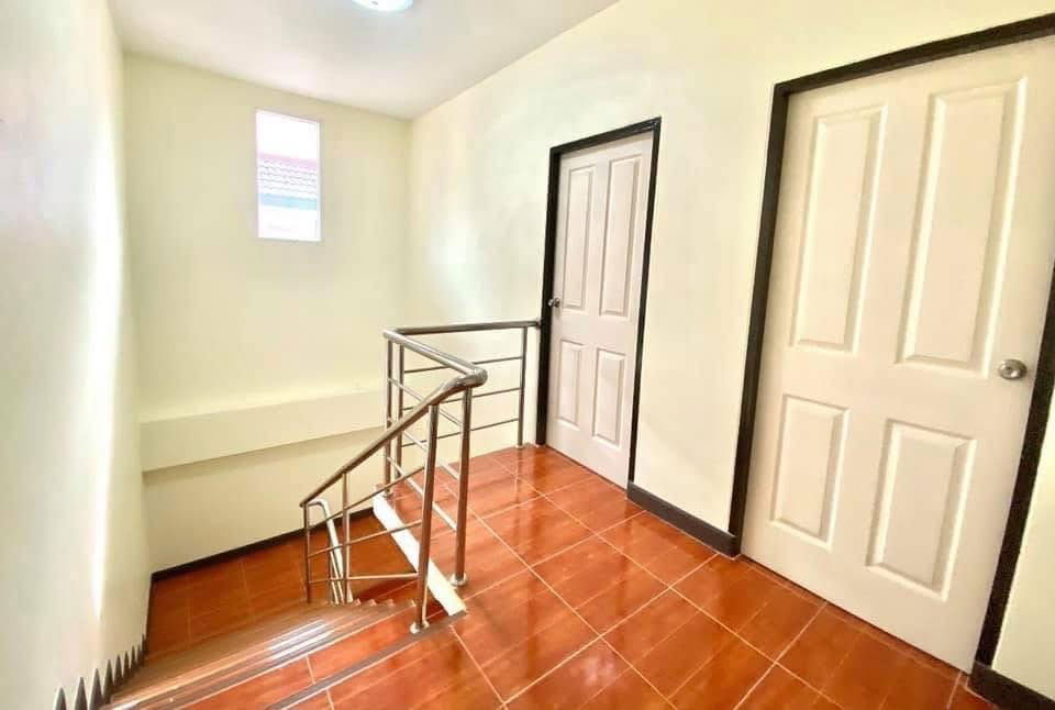 picture UK06-071 🏡House for rent, 3 bedrooms, 2 bathrooms - Soi Sakkho-Nongkham 5 💰Rental price 20,000 baht - 10/12