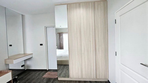 picture FOR RENT CHAIYAPHRUEK - PINKLAO - SATHORN / 3 bedrooms 3 bathrooms / 53 Sqw. 165 Sqm. **37,000** CLOSE TO DENLA RAMA 5 SCHOOL - 8/13