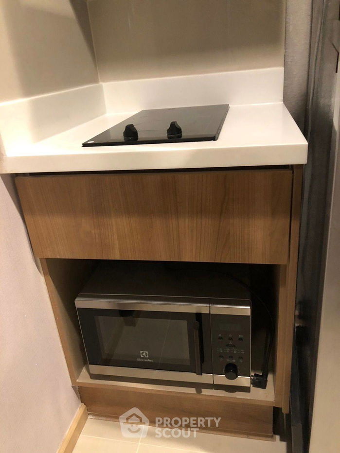 รูป คอนโด 1-ห้องนอน ที่ ริธึ่ม สาทร ใกล้ BTS สะพานตากสิน (ID 2258128) - รูปที่ 16/17