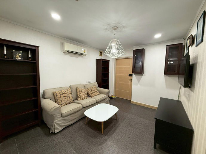 picture 🔥Hot deal for rent🔥 nice unit good condition at The Teak Pattanakarn-Thonglor - 1/19