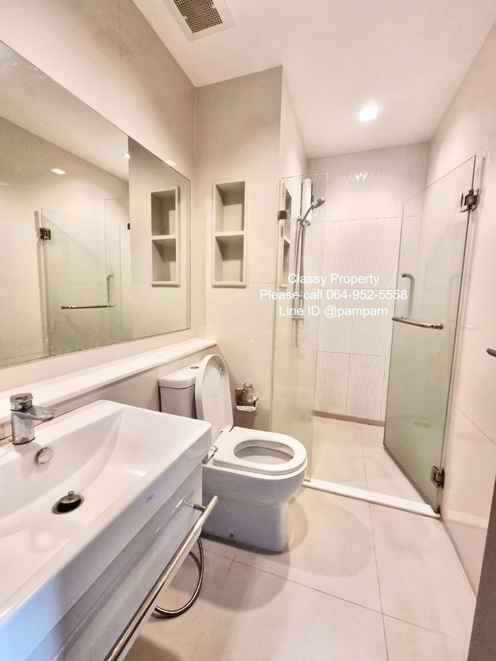 picture *** Condo for rent : Life Asoke-Rama 9  1 Bed 1 Bath High floor Fully furnished near MRT Rama9 ***  - 13/16