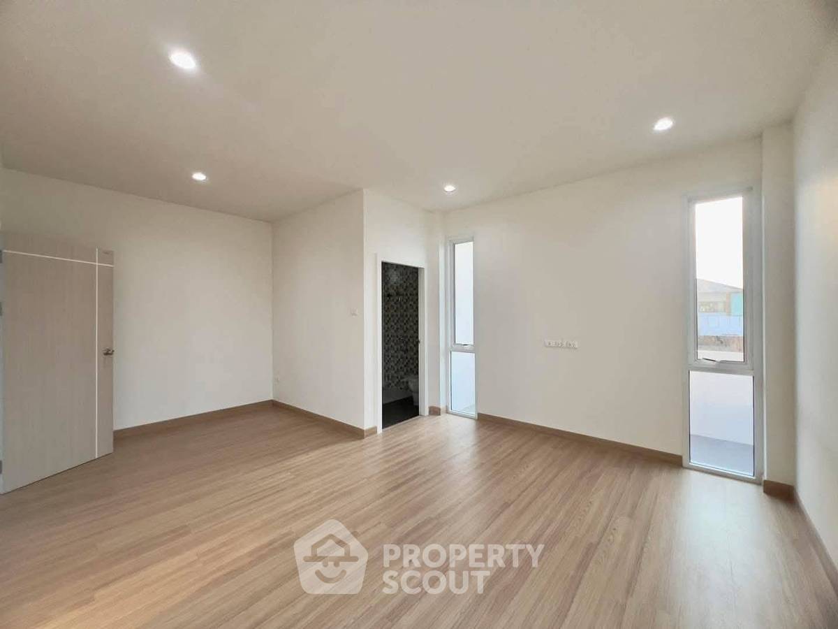 picture 3-BR House close to Huai Yai (ID 2257577) - 13/19