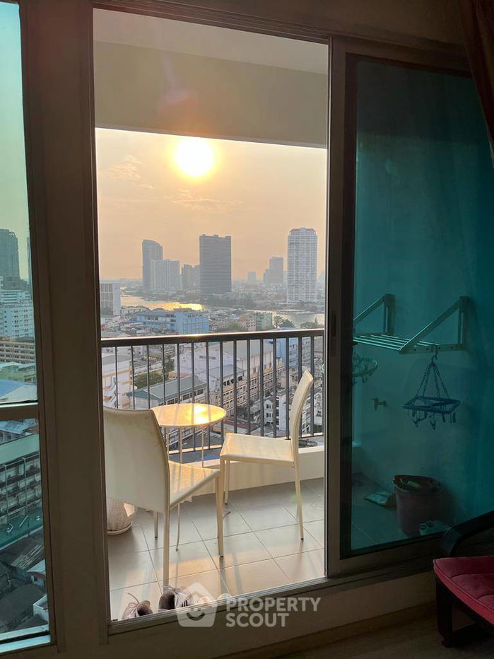 รูป คอนโด 2-ห้องนอน ที่ ริธึ่ม สาทร ใกล้ BTS สะพานตากสิน (ID 1001390) - รูปที่ 6/11