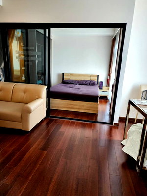 Condos for rent Robinson Bang Rak : P-40480 Condo for rent Altitude Symphony Charoenkrung fully furnished (Confirm again when visit). 