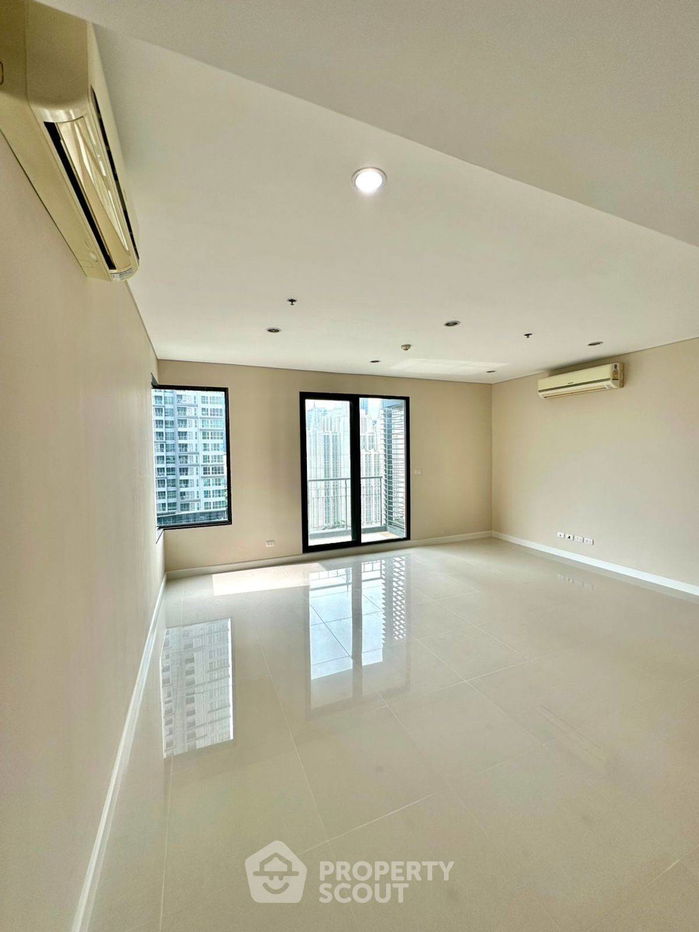 picture 2-BR Condo at Villa Asoke near MRT Phetchaburi (ID 2258773) - 4/13