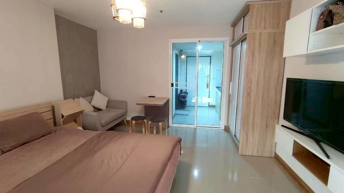 picture For Rent: Fully Furnished Condo, Ready to Move In - 3/6