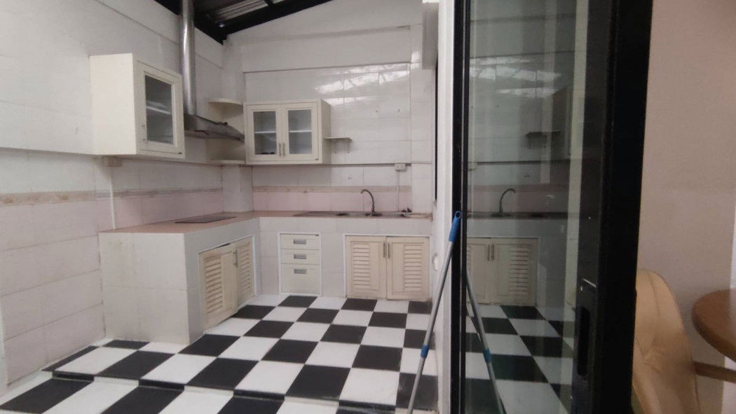 รูป ให้ เช่า ทาวน์โฮม 3 ชั้น หลังมุม ใกล้สาทร – หมู่บ้านซิกเนเจอร์ กัลปพฤกษ์ - รูปที่ 9/12