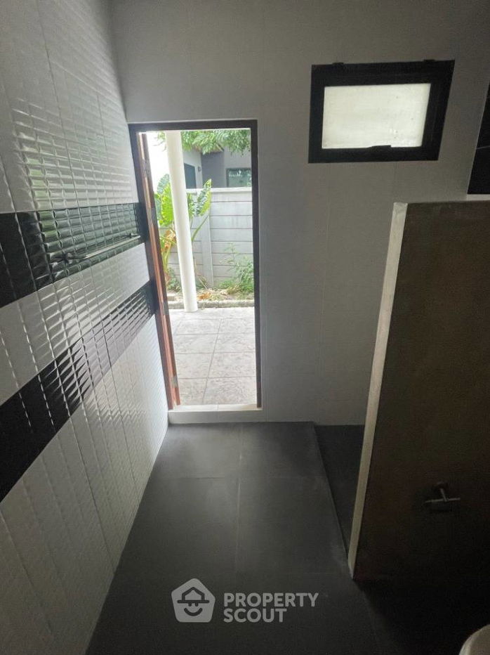 รูป บ้าน 4-ห้องนอน ใน ลาดพร้าว (ID 1351742) - รูปที่ 37/49