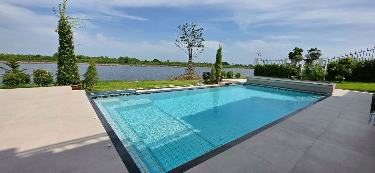รูป บ้านหรูพลูวิลลา ริมทะเลสาบ lake view poll villa - รูปที่ 9/48