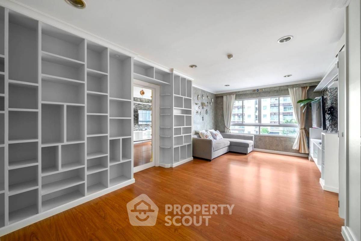 picture 1-BR Condo at Lumpini Suite Sukhumvit 41 near BTS Phrom Phong (ID 2258659) - 10/13