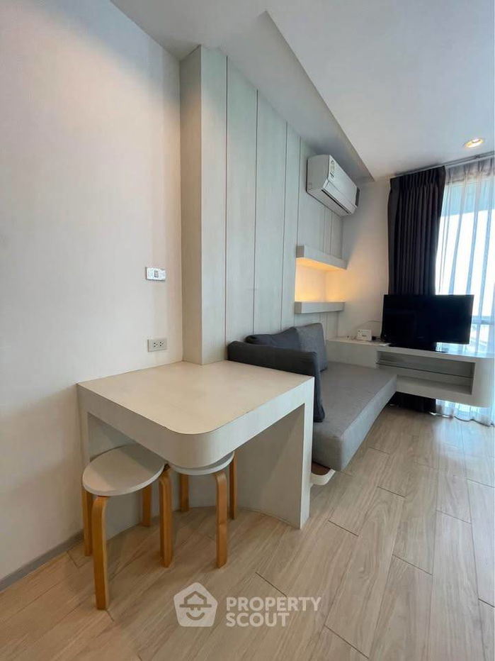 picture Studio Condo at The Chezz Metro Life close to Central Pattaya (ID 2257261) - 4/10