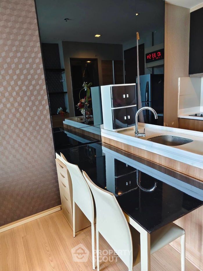 รูป คอนโด 1-ห้องนอน ที่ ริธึ่ม สาทร ใกล้ BTS สะพานตากสิน (ID 2258128) - รูปที่ 10/17